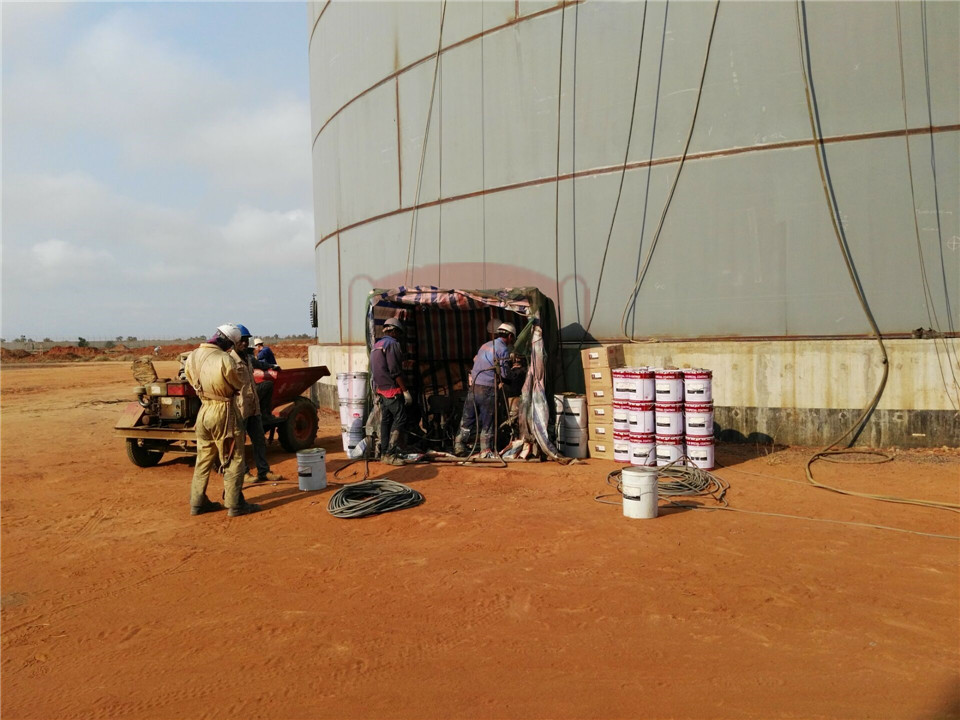 Utilizzazione di serbatoi di stoccaggio del combustibile in Angola